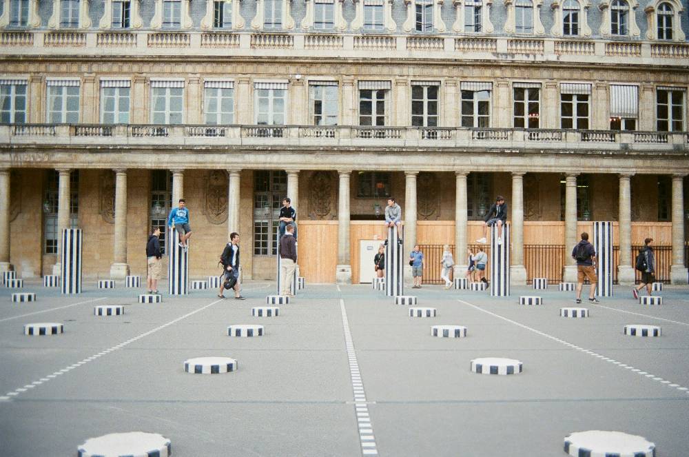 Colonnes de Buren, Paris