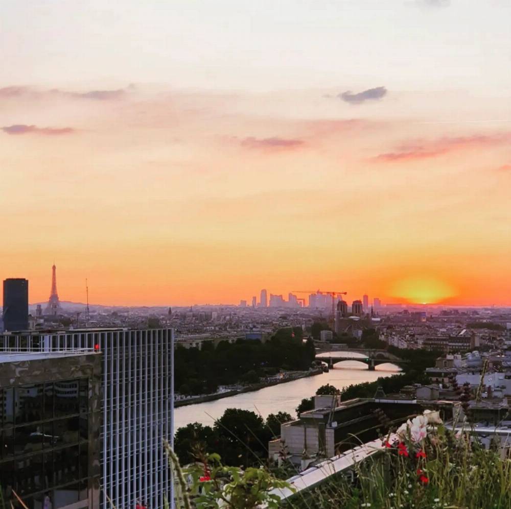 Laho Rooftop, Bar à Paris